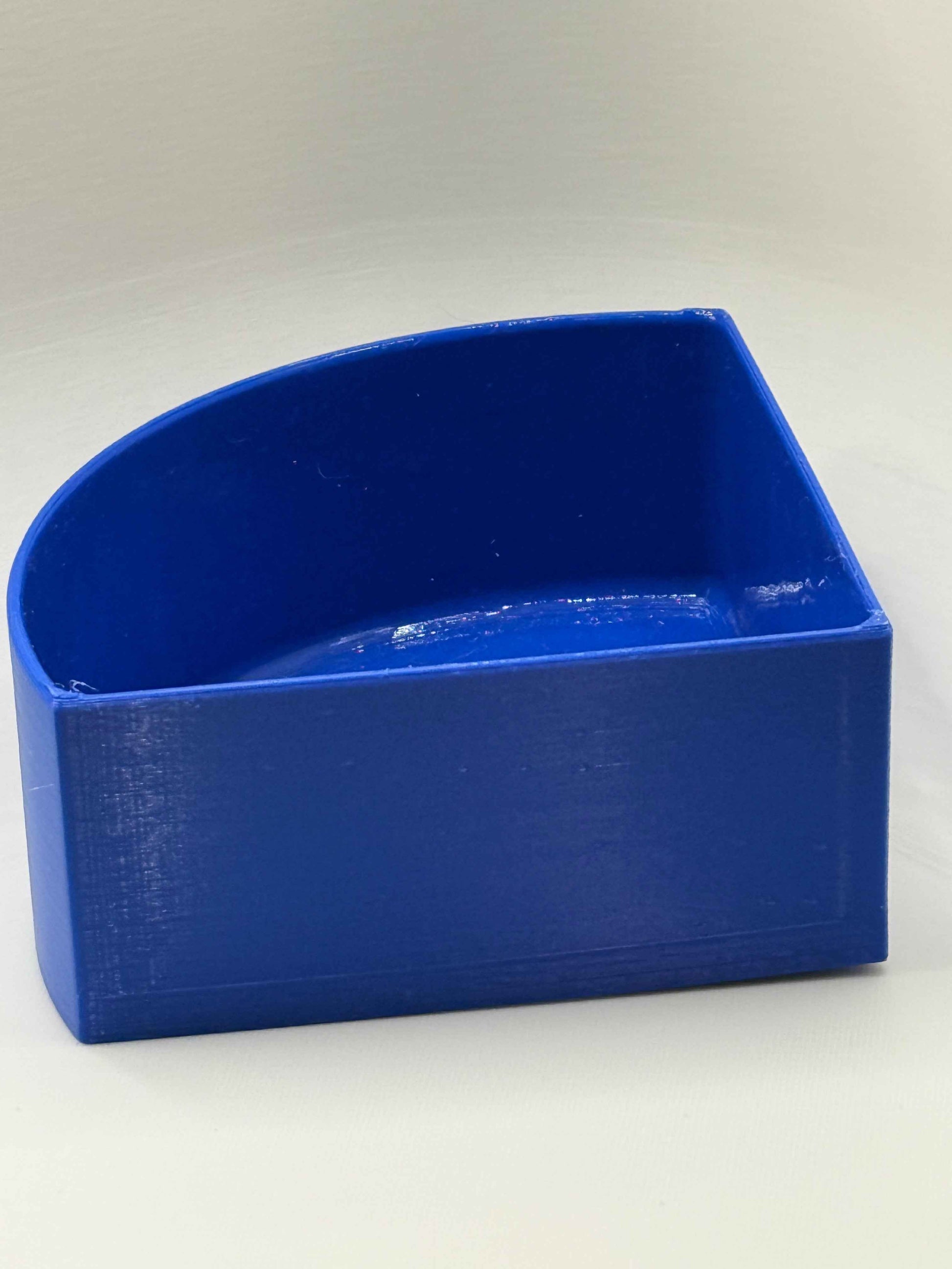 Corner Water Dish