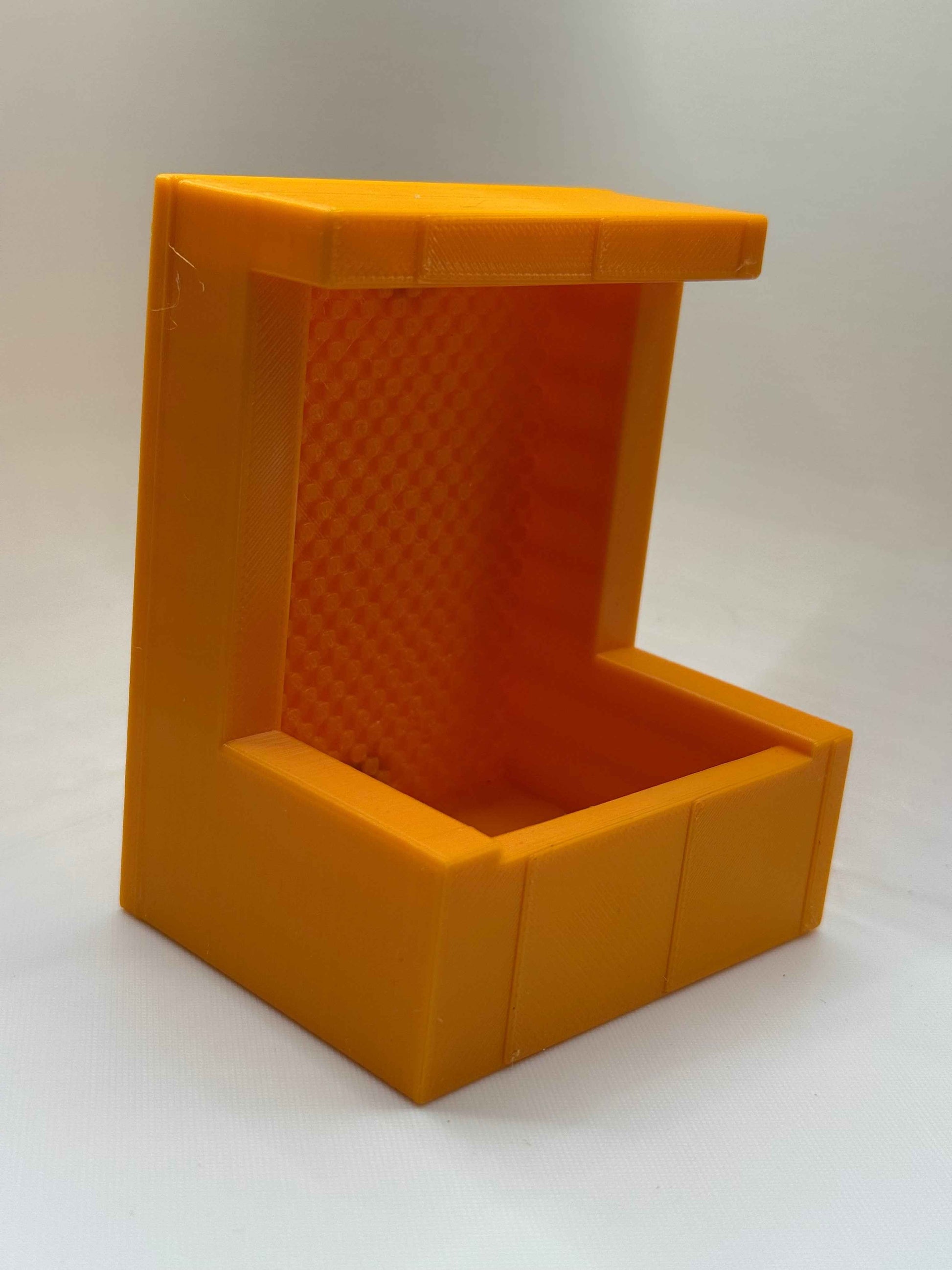 Mesh Back Feeder